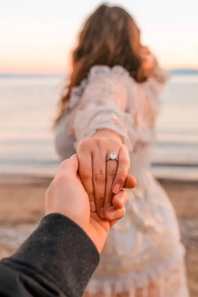 Pareja de recién casados en su luna de miel